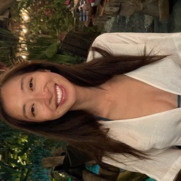 Tracy, Classic Experiences tour guide