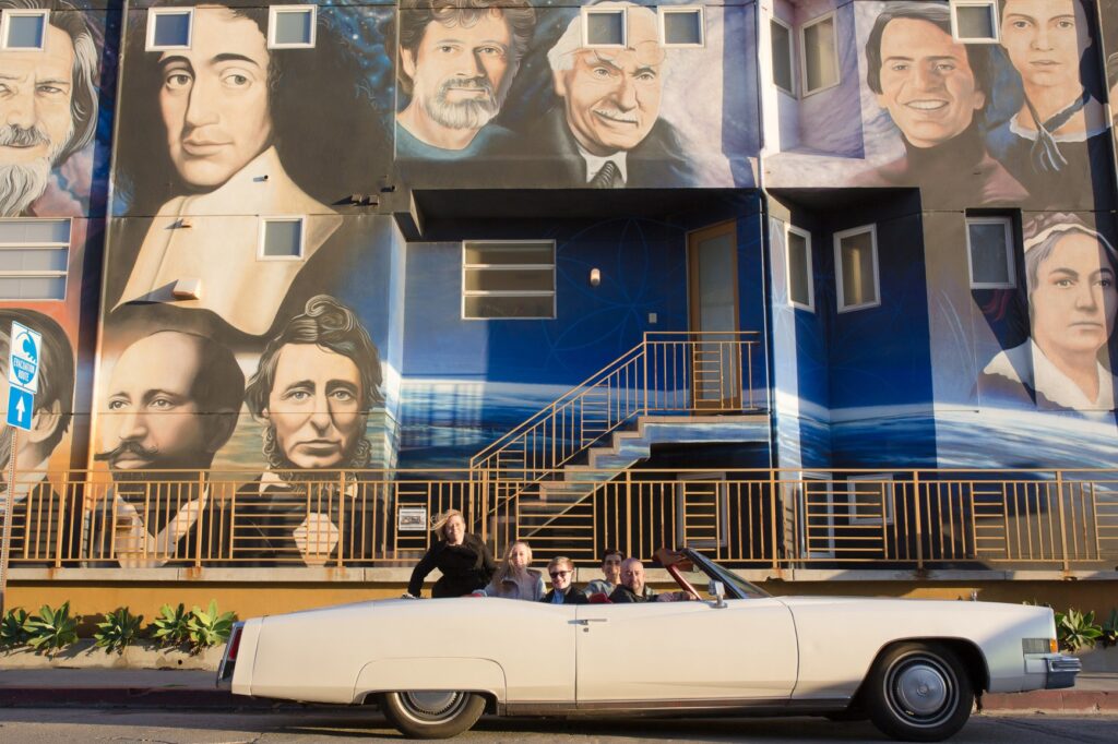 Private Custom LA Tours for Celebrity Home Visits